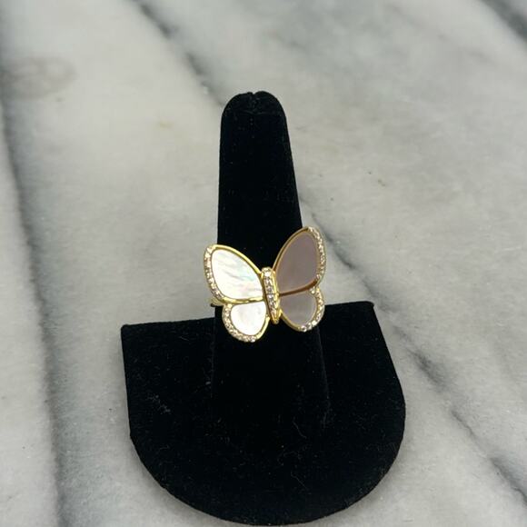 NWOT real mother of pearl butterfly gold plated ring - Picture 1 of 5